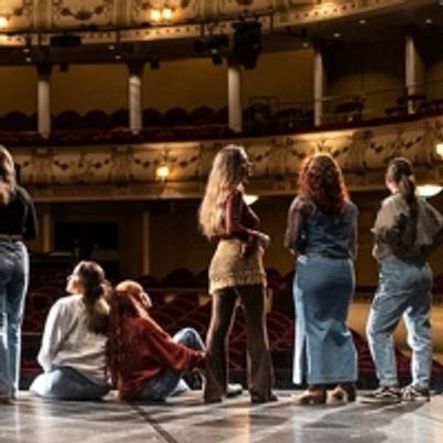 BWW arvio: MOMENTUM Svenska Teatterilla