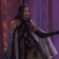 VIDEO: Keke Palmer & Tori Kelly Perform 'Christmas (Baby Please Come Home)' From…