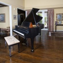 Mrs. Nancy Sinatra Sr. and Frank Sinatra's Grand Piano Head to Julien's Auctions