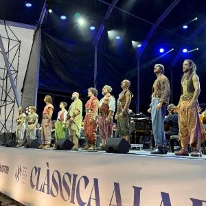 TV: El concierto de MAR I CEL llenó la playa de Barcelona de emoción y música
