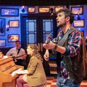 Review: ONCE, Pitlochry Festival Theatre