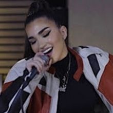 Enisa Releases In-Studio Performance for 'Fake Love'