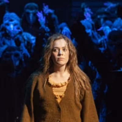 BWW Arvio: HUMISEVA HARJU ravistelee Helsingin Kaupunginteatterilla