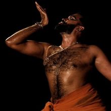 Jeeno Joseph Performs ANEKA at Akshara Theatre