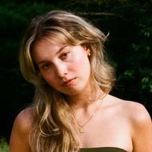 Sydney Rose Shares New Single 'The New Kid'