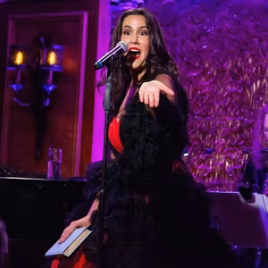Review: Ava Locknar Takes 54 Below Bow With MODERN BOMBSHELL