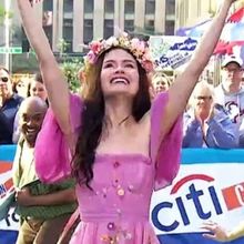 Video: Watch Phillipa Soo & the CAMELOT Cast Perform 'The Lusty Month of May' on THE 