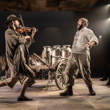 Review: FIDDLER ON THE ROOF, Festival Theatre