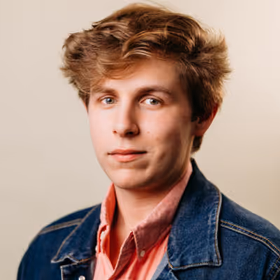 Interview: Ethan Badders of ESCAPE TO MARGARETAVILLE at Cornwell's Dinner Theatre, Turkeyville, USA