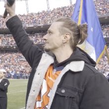 Video: JESUS CHRIST SUPERSTAR Tour's Joshua Bess Sings National Anthem At Broncos NYE