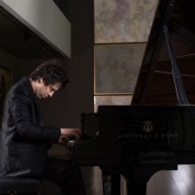 DOMINIC FERRIS: PIANO PLAYER TO THE STARS Comes to Crazy Coqs