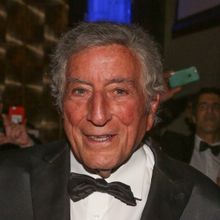 Tony Bennett, Iconic Singer and Performer, Dies at 96