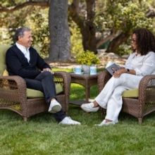 Oprah to Sit Down With Bob Iger, Malcolm Gladwell & More on New SUPER SOUL SUNDAY