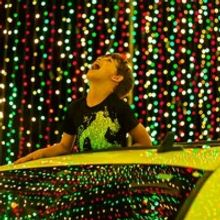 The World's Largest Animated Holiday Light Show Comes To Glendale AZ