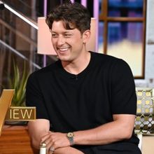 Video: Tom Francis Wasn't Familiar with SUNSET BLVD Before Joining the Show