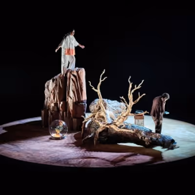 REVIEW: The Festival d'Avignon Presents LA DISTANCE By Tiago Rodrigues