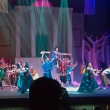 Review: SVATUHARI'S Musical VIOLET is an Overpowering Explosion of Colors