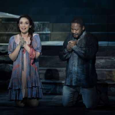 Review: LUCIA DI LAMMERMOOR at Artscape, Opera House