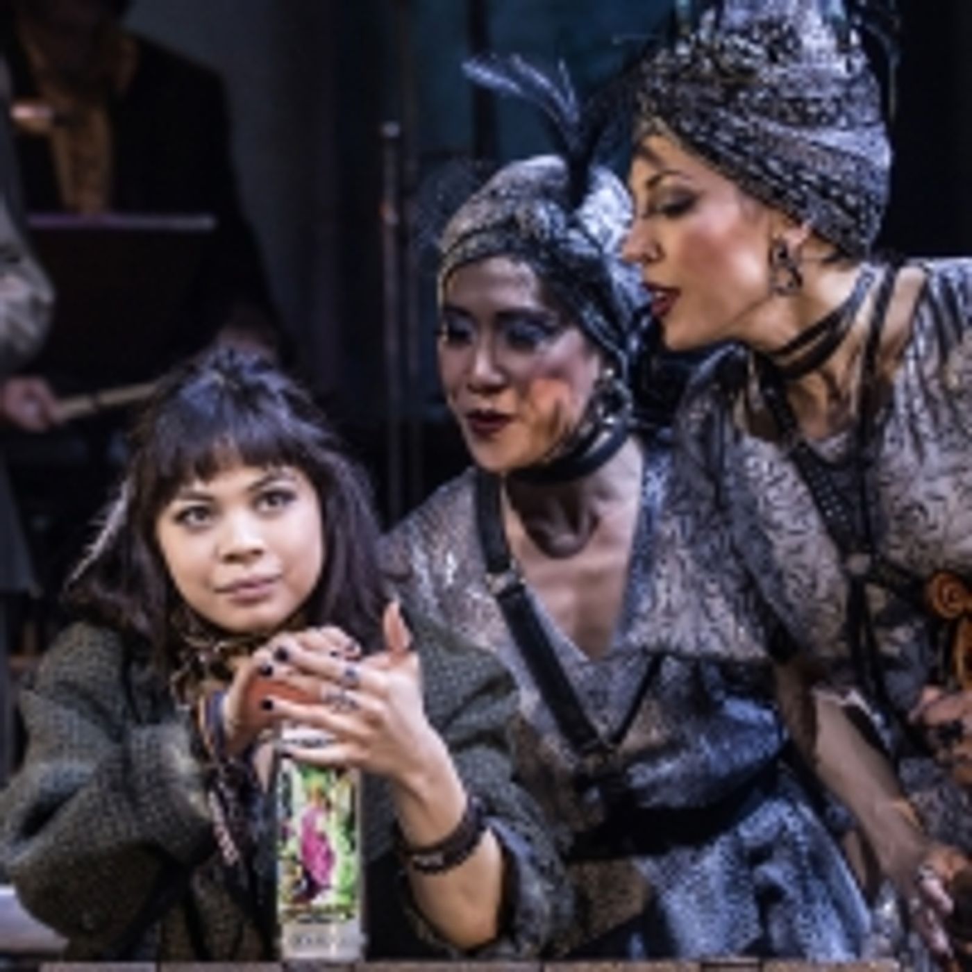Wake Up With BWW 7/31: Casting Announced For THE ROSE TATTOO Starring Marisa Tomei, and More!  Image
