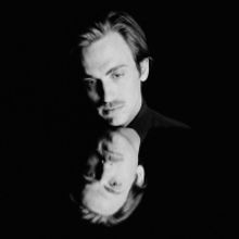 Andrew Combs Announces New Album 'Sundays'