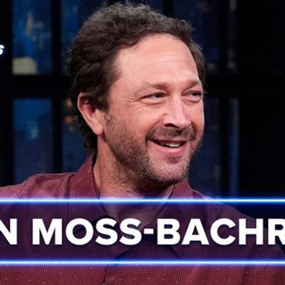 Video: Ebon Moss-Bachrach Accidentally Brought His Phone Onstage in DOG DAY AFTERNOON