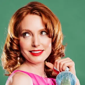 Alicia Witt Releases New Holiday Album