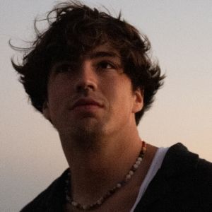 Surf Mesa's Debut EP 'Come True' Set for Fall 2023 Release