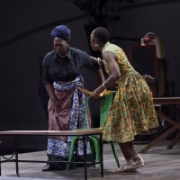 BWW Review: SERVING ELIZABETH at the Stratford Festival Offers a Fresh Take on a…