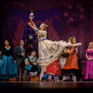 Roxey Ballet's American Holiday Classic THE NUTCRACKER Opens Thanksgiving Weekend