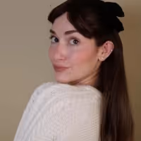 VIDEO: Get a BRIDGERTON-Inspired Look on The Dressing Room with Jamie Glickman!