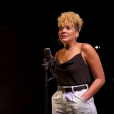 Video: Solea Pfeiffer and Emmy Raver-Lampman Perform 'Wide Open Plains' From GUN & POWDER