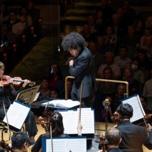 Review: KHACHATURIAN’S EXUBERANT VIOLIN CONCERTO at Jacobs Music Center
