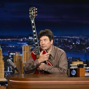 Photos: THE TONIGHT SHOW STARRING Jimmy Fallon Features Chris Pratt, Andy Cohen, Joan