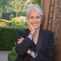 Joan Baez And Emmylou Harris to Discuss Baez' New Book At OZ Arts Nashville
