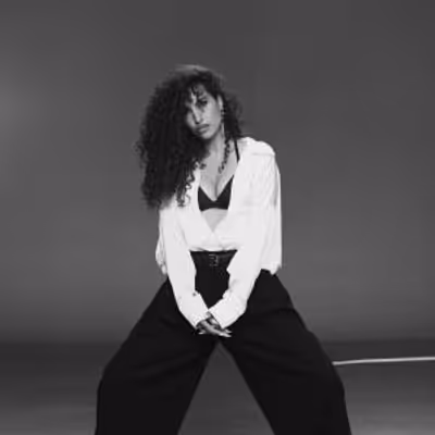Snoh Aalegra Shares New Single KARMA
