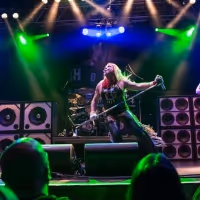 World's #1 Van Halen Tribute, Fan Halen, Rocks Raue Center In January!