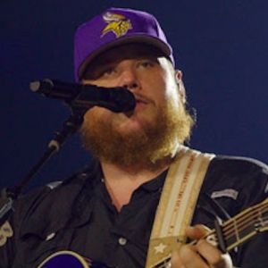 Video: Watch Luke Combs Perform 'Fast Car'
