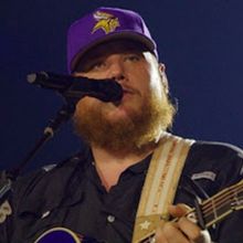 Video: Watch Luke Combs Perform 'Fast Car'