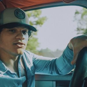 Caleb Seth Releases Cross-Genre Single 'Slow'