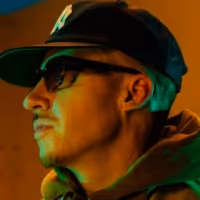 VIDEO: Macklemore Performs 'HEROES' Off Upcoming Album 'BEN'
