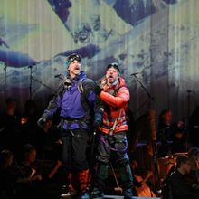 Review: EVEREST, Barbican Theatre