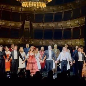 PHOTOS: Barcelona vibra con el estreno de EL FANTASMA DE LA ÓPERA  en el Teatre…