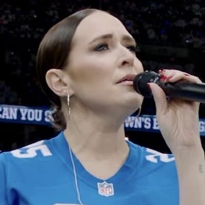 Video: Jessica Vosk Sings National Anthem at the Detroit Lions Game