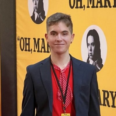 The 'Gay Intern' Who Makes the Social Media for OH, MARY! Sing
