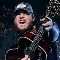 Luke Combs' World Tour Breaks Global Records as 37 of 39 Shows Sell Out Immediately…