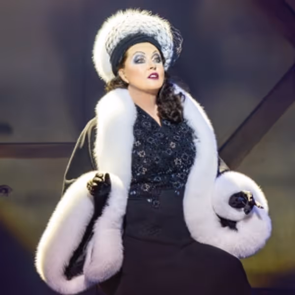 Video: First Look At Sarah Brightman & More in SUNSET BOULEVARD in Australia - Broadway Theater Video