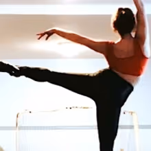 VIDEO: MOULIN ROUGE's Robyn Hurder Performs A CHORUS LINE for International Dance Day