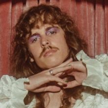 Mothé Shares New Single 'photobooth'