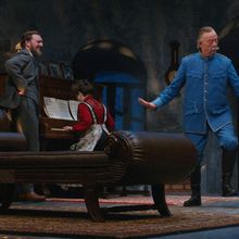 Video: Watch a Preview of THE DANCE OF DEATH at Steppenwolf