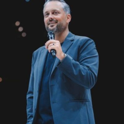 Nate Bargatze Extends Residency at Encore Theater, Wynn Las Vegas